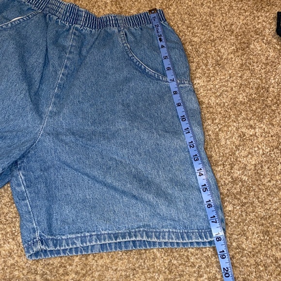 Specialty Collection elastic waist shorts size 8 - Picture 5 of 5